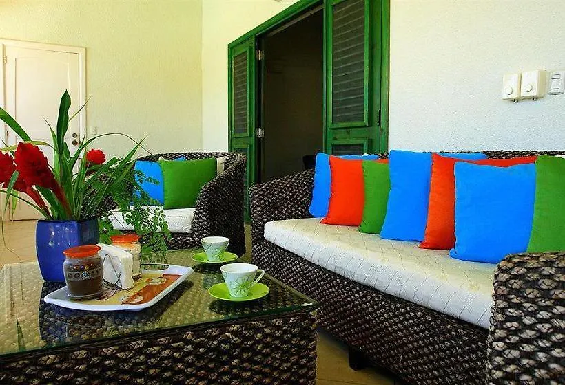 Hoteles Josefina Las Terrenas 2*,